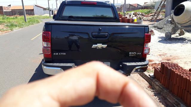 Urgente vendo S10 ltz aut diesel motor 200cv 98 mil no Dinheiro