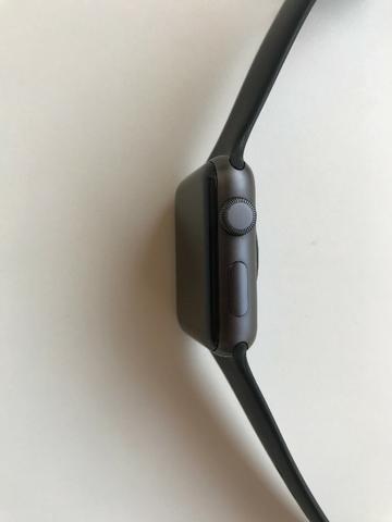 Apple Watch Series 3 42mm GPS + Pulseira De Aço + 2 Películas Skinomi - Foto 5
