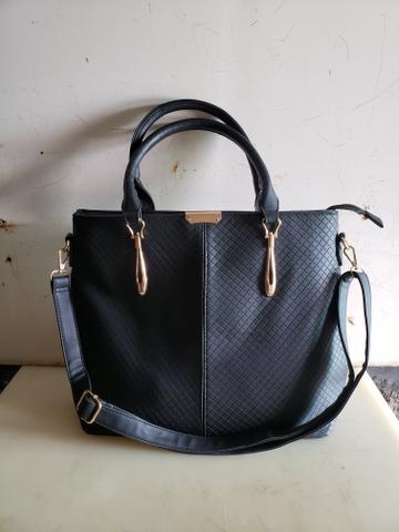 Bolsa preta grande