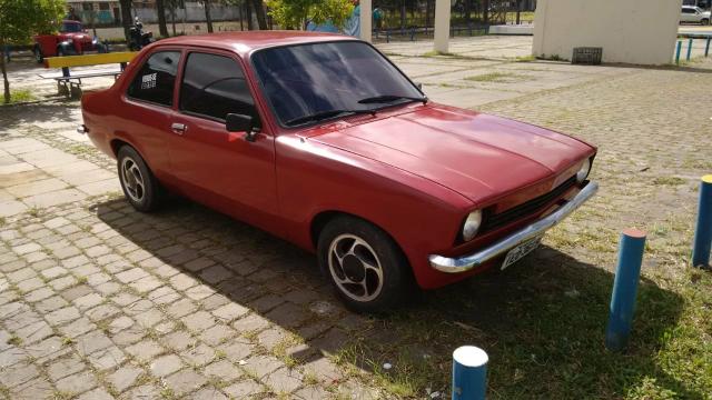 Chevette tubarão 74 vermelho