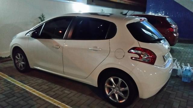 Peugeot 208 - Foto 4