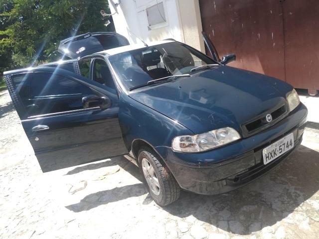 Carro no ponto de andar .tudo funcionando .todo revisado .carro do meu uso