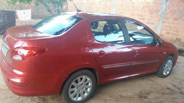 Peugeot 207 sedan automático
