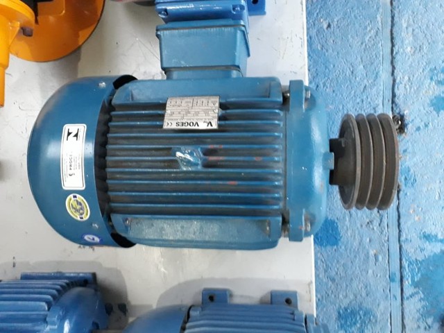 Motor elétrico trifásico 7.5 cv rpm 1160. - Foto 4