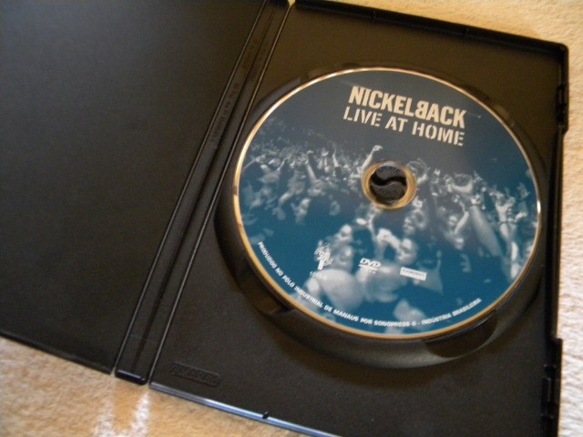  Dvd Nickelback Live at Home Original Impecável. - Foto 3