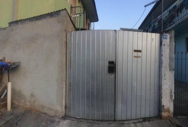 Alugo Casa 3 quartos