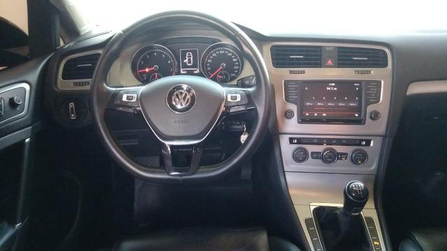 VW - Golf 1.6 Confortline MSI Manual - 2016 - Foto 8