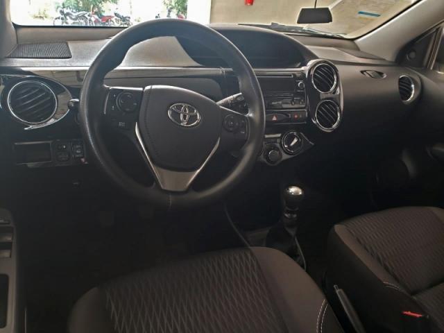 TOYOTA ETIOS 1.5 XS 16V FLEX 4P MANUAL. - Foto 3