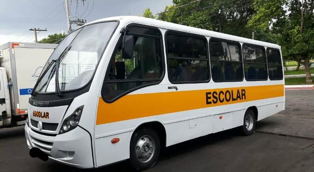Micro onibus escolar