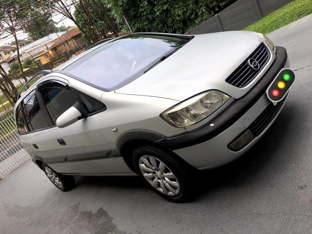 GM Zafira - aceito cartão