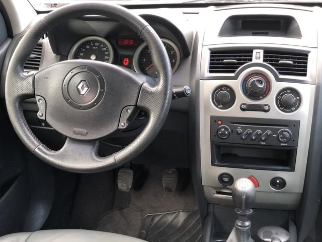 Megane 2.0 Dynamique GT Completo manual, bancos em couro, somente Brasília - Foto 10