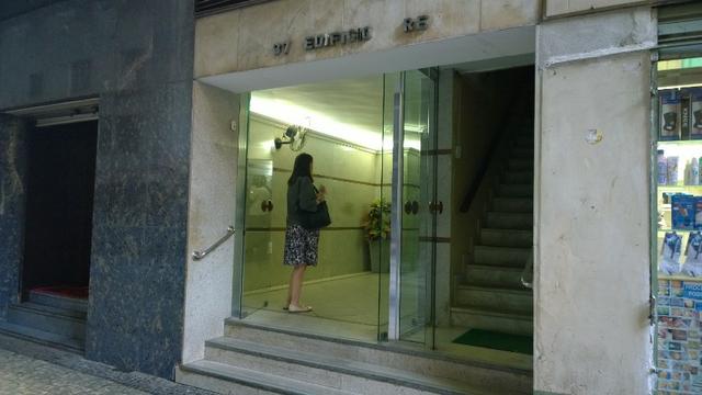 Ótimo Escritório ou Kitnet no Centro colado metrô Cinelândia - Foto 11