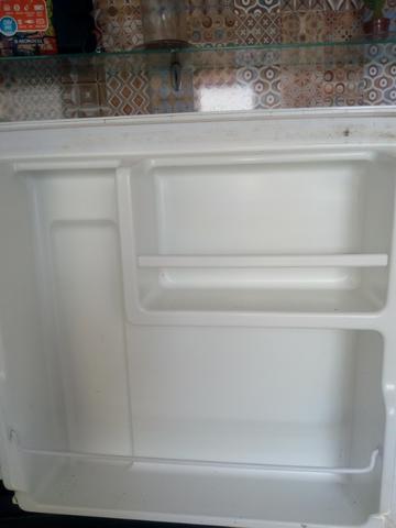 Frigobar semi novo - Foto 4