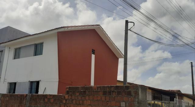 Aluga-se apartamento em Cruz de Rebouças
