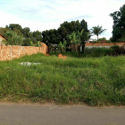Vendo Lote de 360m2 no setor Pontal Sul 2 próximo do Colégio Militar Ap.de Goiânia