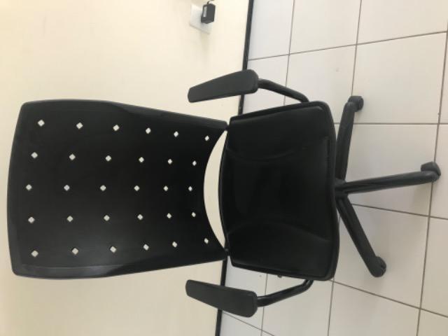 Cadeira giratória para escritório e estudo - Foto 2