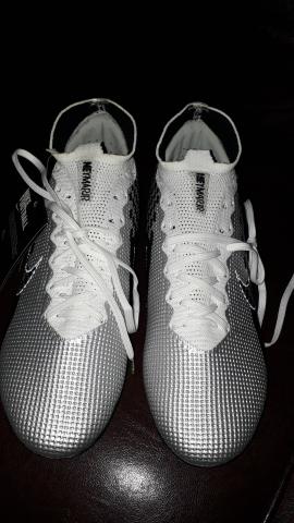 Chuteira Nike - Foto 2