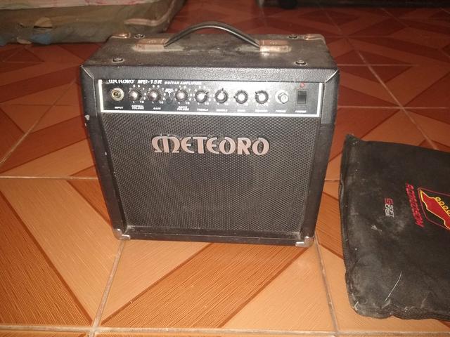Guitarra Memphis Tagima e Caixa Amplificadora Meteoro Mg-15R - Foto 2