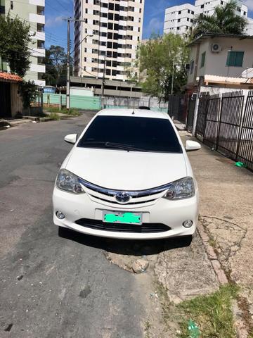 Etios 1.5 XLS completo