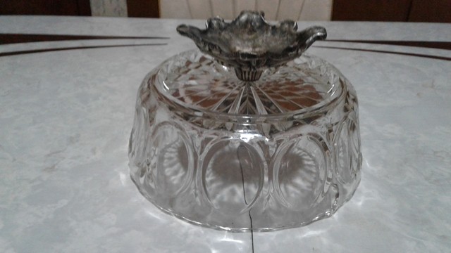 Centro de mesa Cristal Tcheco base em prata envelhecida. Antigo.  - Foto 2