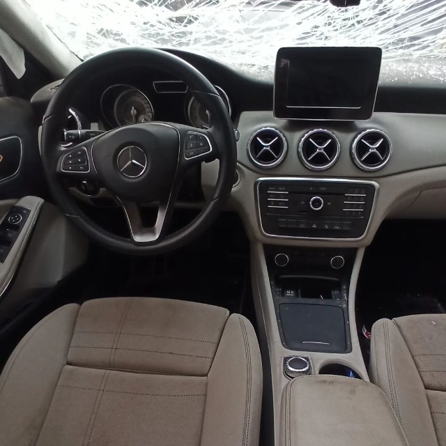 Mercedes Gla 200 1.6 Parachoque Porta Motor Airbag Capo Farol Retrovisor Sucata - Foto 5