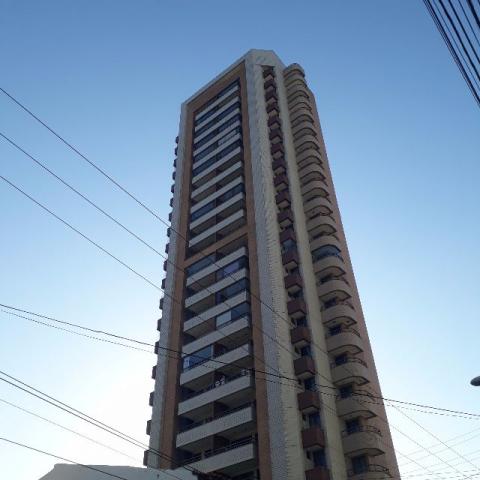 Apartamento Luxuoso 128m² com 3 suítes/3 vagas Meireles