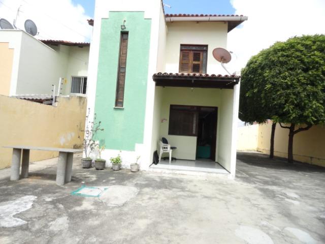 CA0098 - Casa 318m², 3 Quartos, 10 Vagas, Sapiranga, Fortaleza