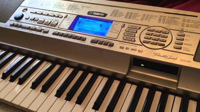 Teclado dgx 300