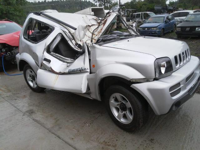 Suzuki Jimny 2012 4x4 vendido em pecas - Foto 2