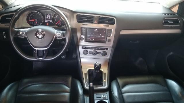 VW - Golf 1.6 Confortline MSI Manual - 2016 - Foto 6