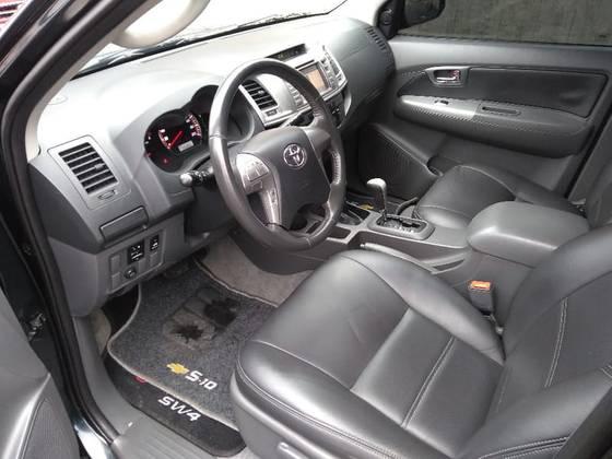TOYOTA HILUX 2012/2012 3.0 SRV 4X4 CD 16V TURBO INTERCOOLER DIESEL 4P AUTOMÁTICO - Foto 17