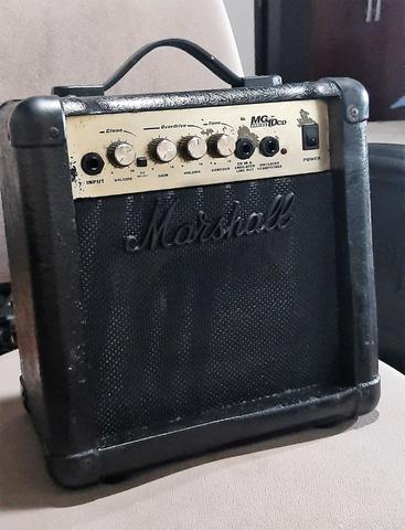 Cubo caixa amplificada Marshal MG 10 CD Troco por cubo de baixo e volto a diferença