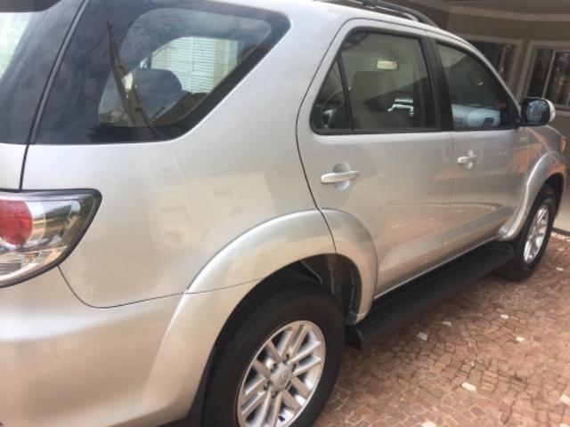 Hilux Sw4 7 lugares - Foto 7