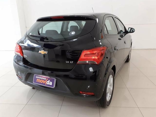 Onix LT 1.4 com IPVA 2020 e transferência Grátis - Foto 6