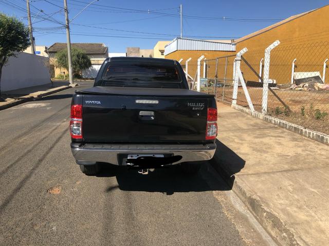 Vendo Hilux 3.0 srv top 2014 - Foto 3
