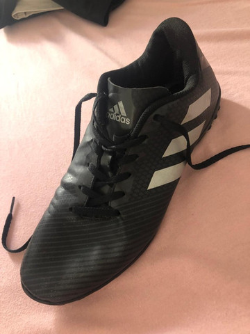 chuteira society adidas traxion