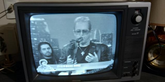 Tv phico anos 80 funcionando preto e branco - Foto 2