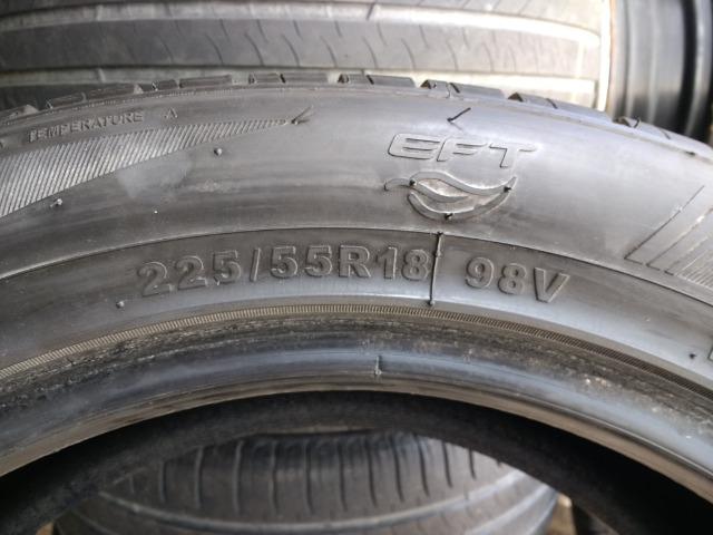 Pneu 225 55 18