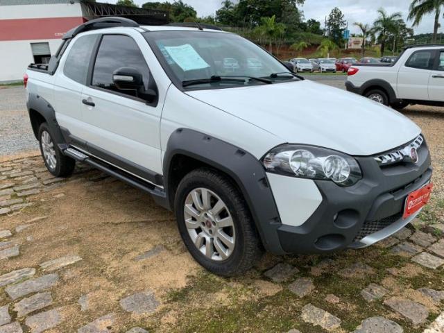 Fiat strada 2016 1.8 mpi adventure cd 16v flex 3p automatizado - Foto 2