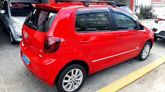 Vw fox GII highline motor 1.6 8v flex 4p vermelho 2014 raridade top - Foto 4