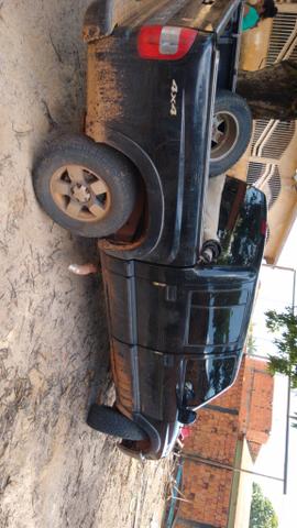 Vendo uma caminhonete S10 - Foto 4