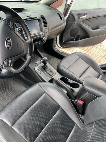 Cerato (Kia) 1.6 Flex, 2014, Automático, Completo - Foto 7