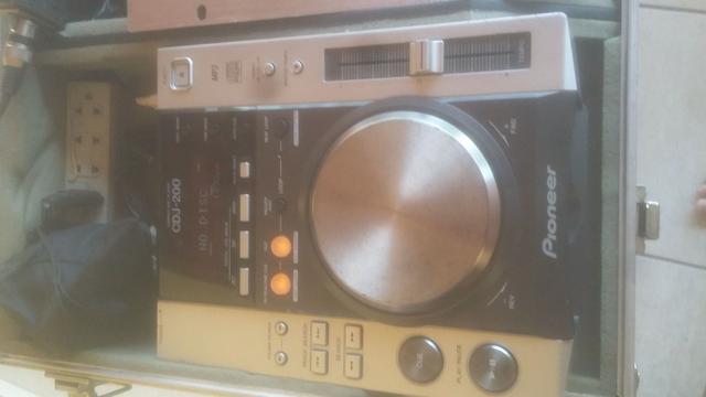 Par de cdj pionner 200 + mixer + case - set completo. **linktr.ee/pimentasonorizacao