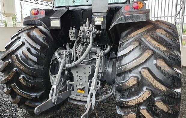 Trator Valtra BH 205 ano 2011 97.000,00 - Foto 6