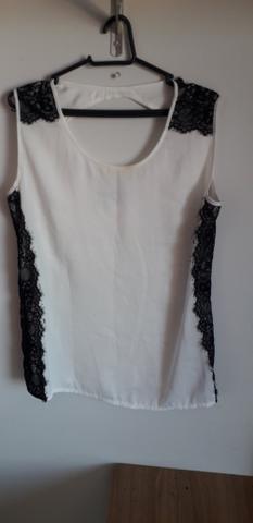 Blusa lucidez detalhes renda preta