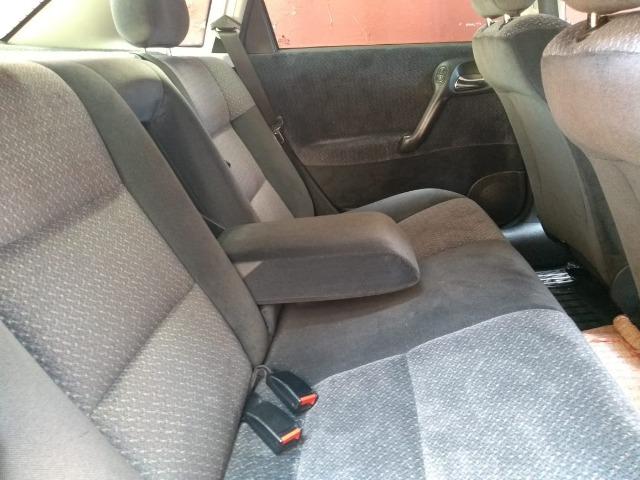 Vendo Vectra GLS 2.2 8V. Ano 2000 - Foto 14