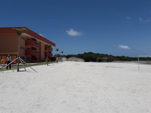 Golden Lake pronto 01 e 02 Qts com suite cozinha montada frente a lagoa Arraial do Cabo