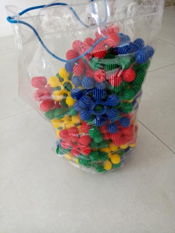 Jogo de encaixe / brinquedo de montar / Lego - retirar no centro de Curitiba - Foto 3