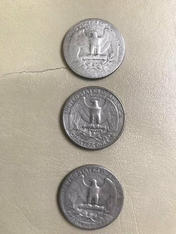Moedas estrangeiras antigas em prata