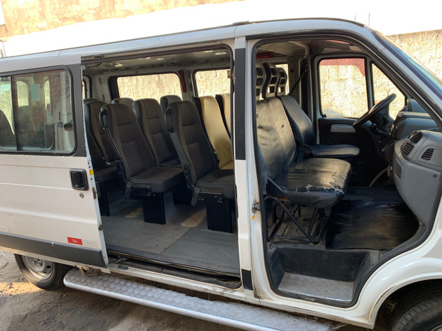van barata olx